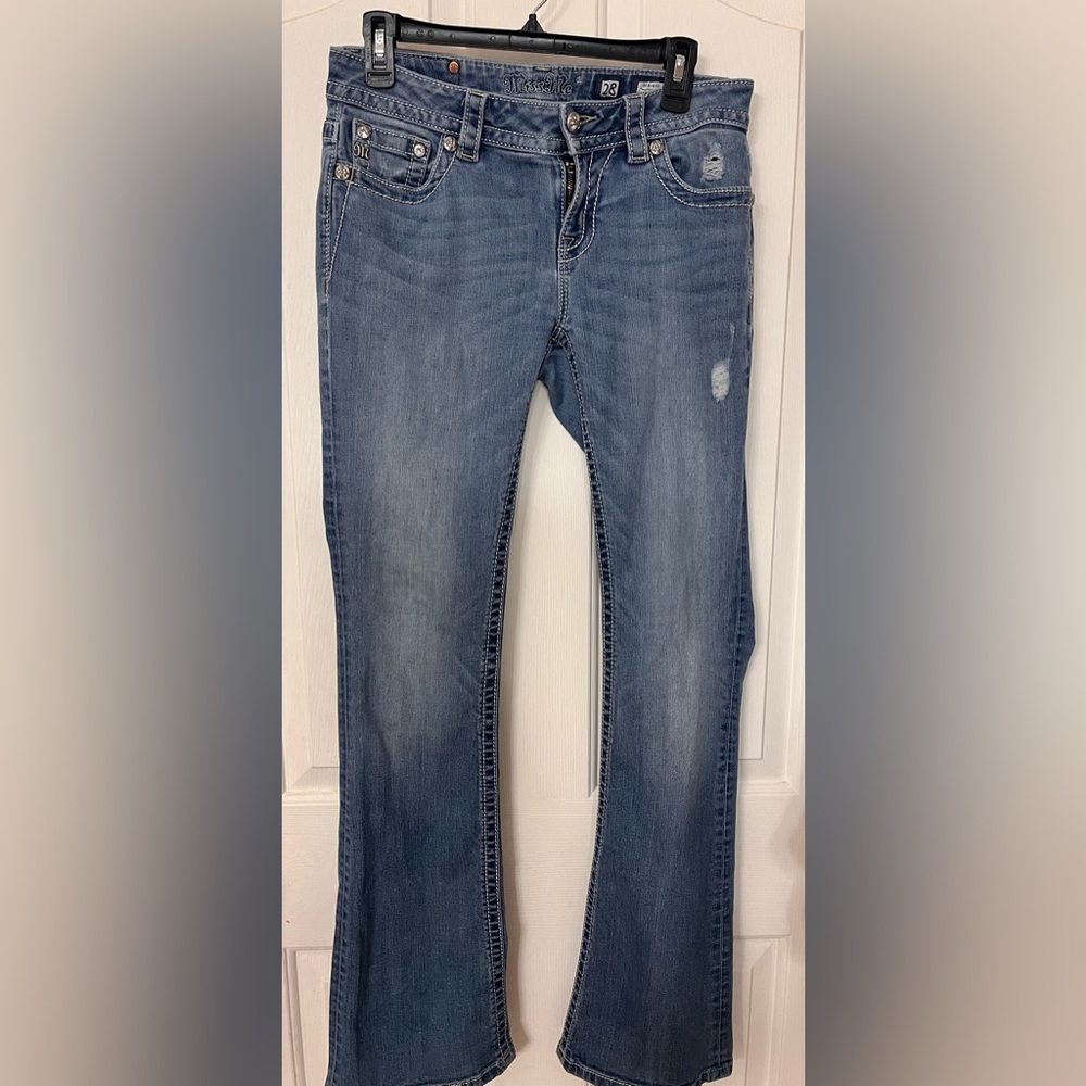 Used. Miss me. Size 28